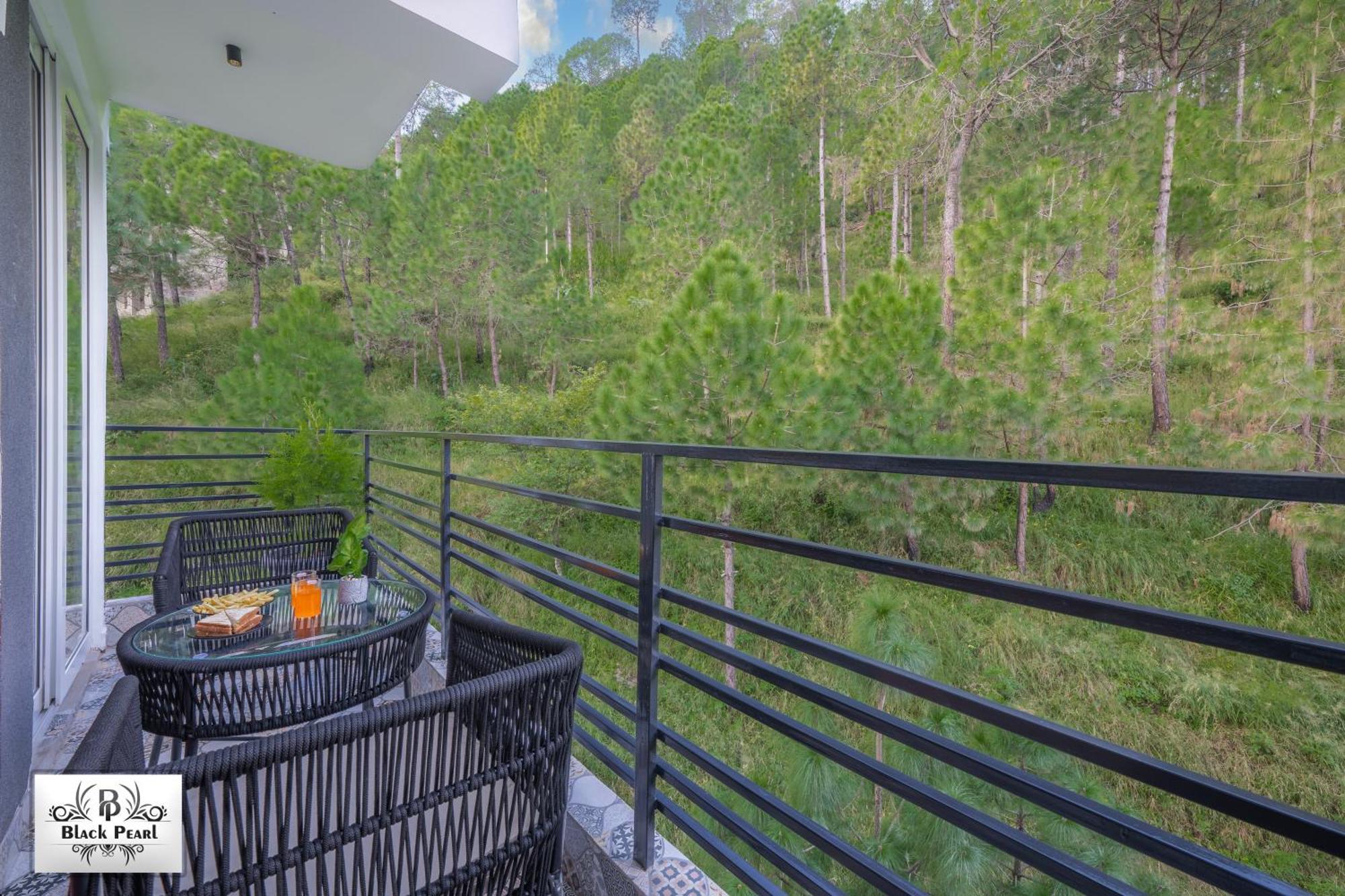 The Blackpearl Hillcrest Kasauli Exterior photo